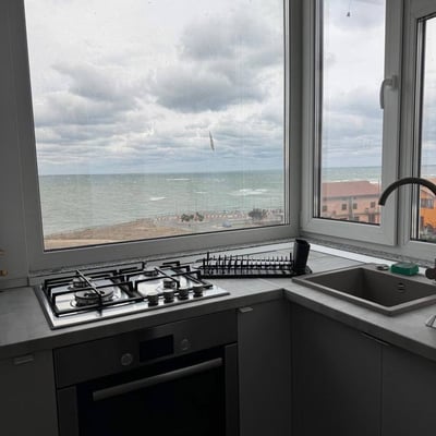 Аренда комфортной 3-комнатной квартиры 80 м² в районе Faleza Nord, Констанца, Румыния